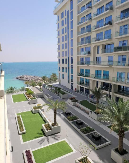 Ocean Whisper Ultra Luxe 1 Bedroom Apartment With A Private Beach - Al Marjan Island Ras al-Khaimah Exterior foto